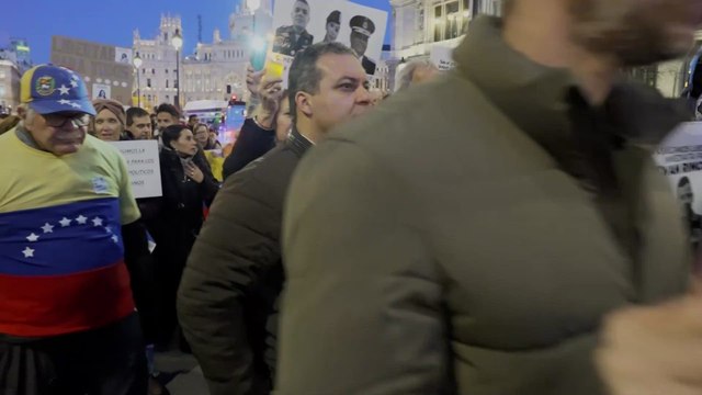 Venezolanos en Madrid optimistas ante la amnistía política en Venezuela