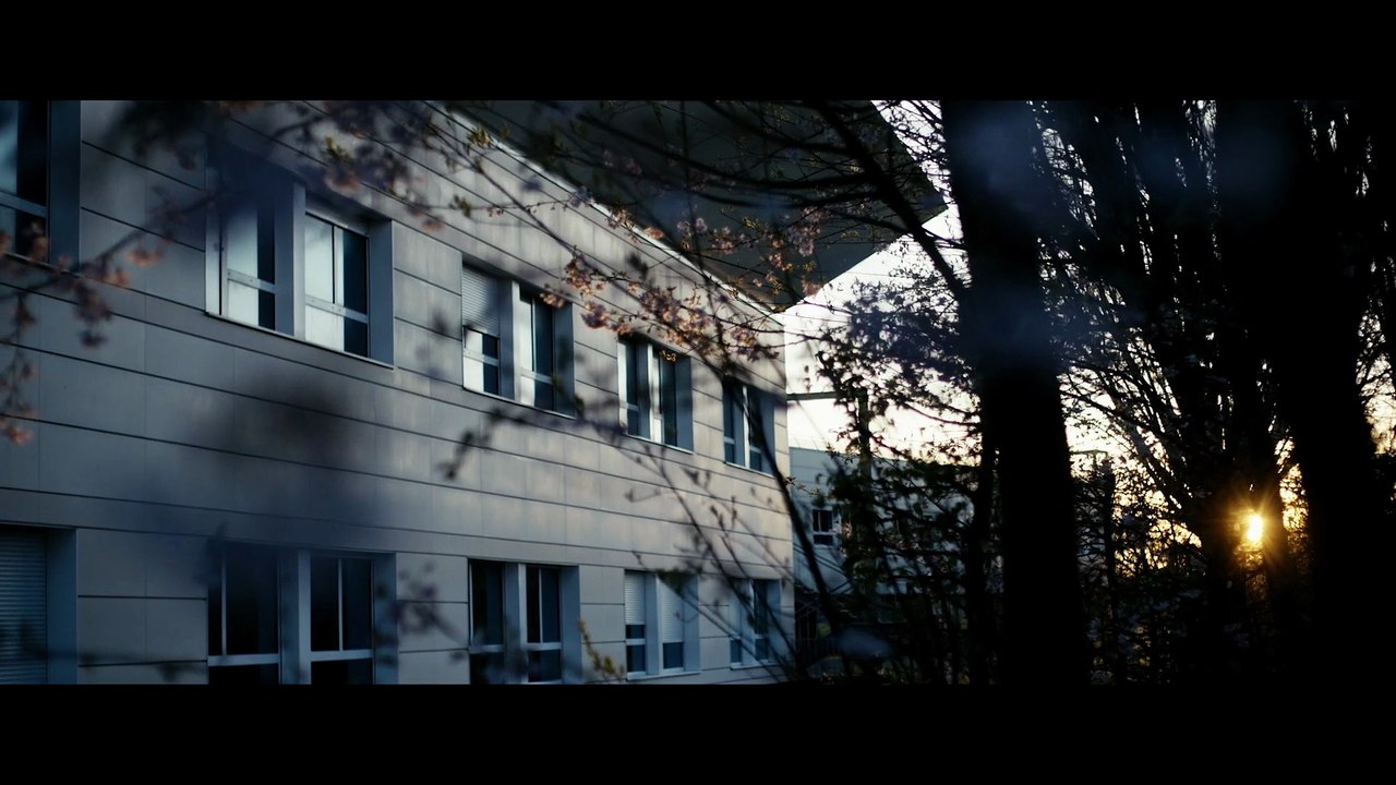 À demain sur la Lune - Trailer
