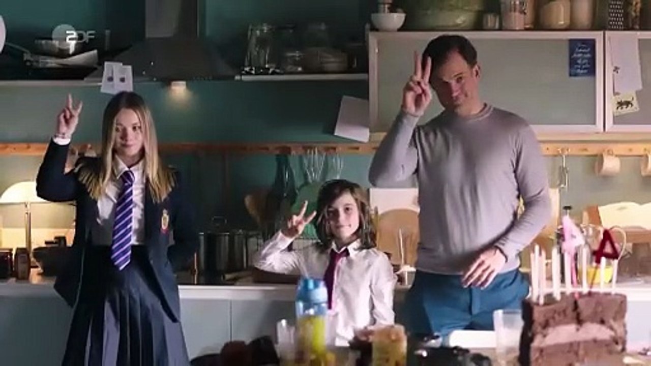 Gestern waren wir noch Kinder - S01 Trailer (Deutsch) HD