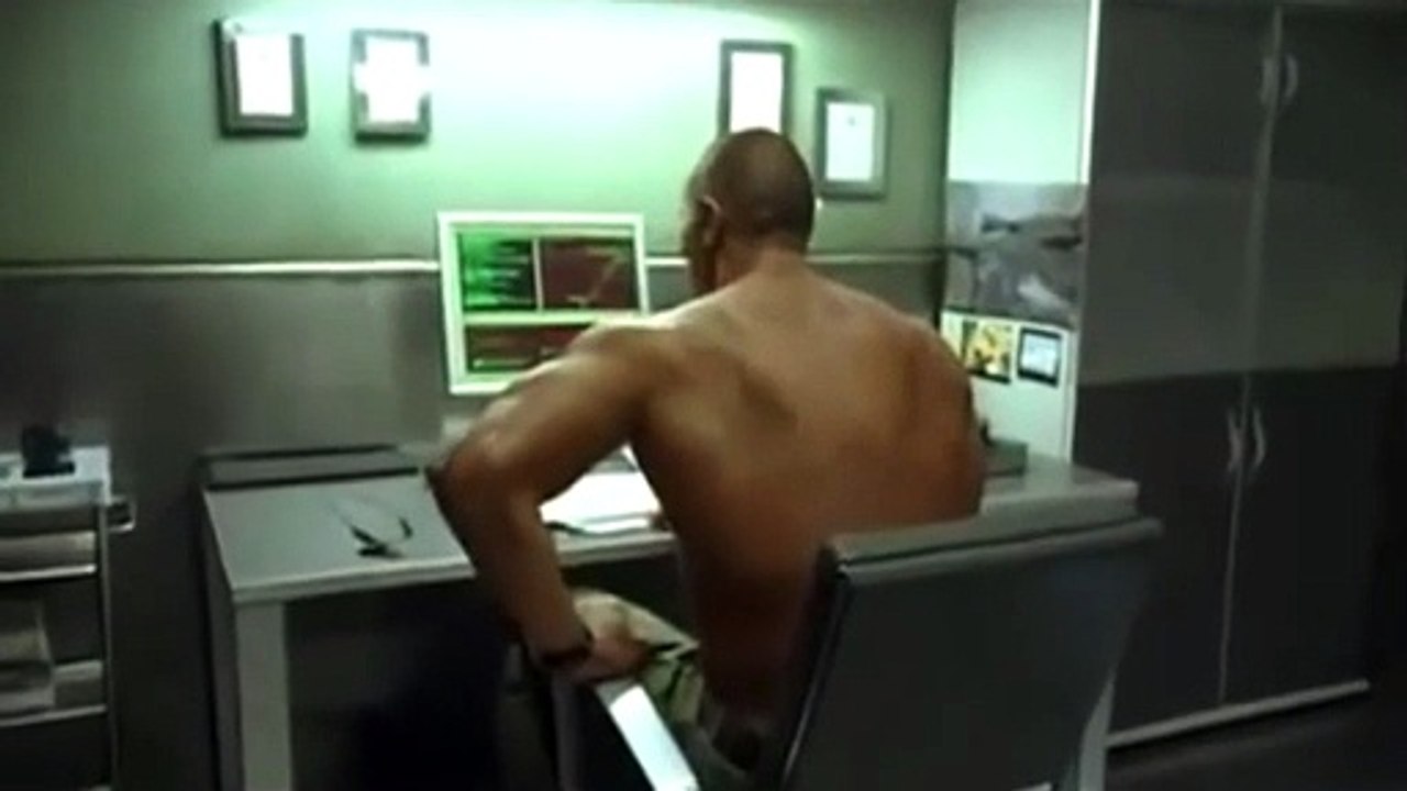 Kinotrailer 1 - Englisch