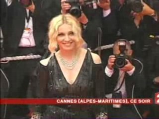 Madona monté des marche festival canne 08