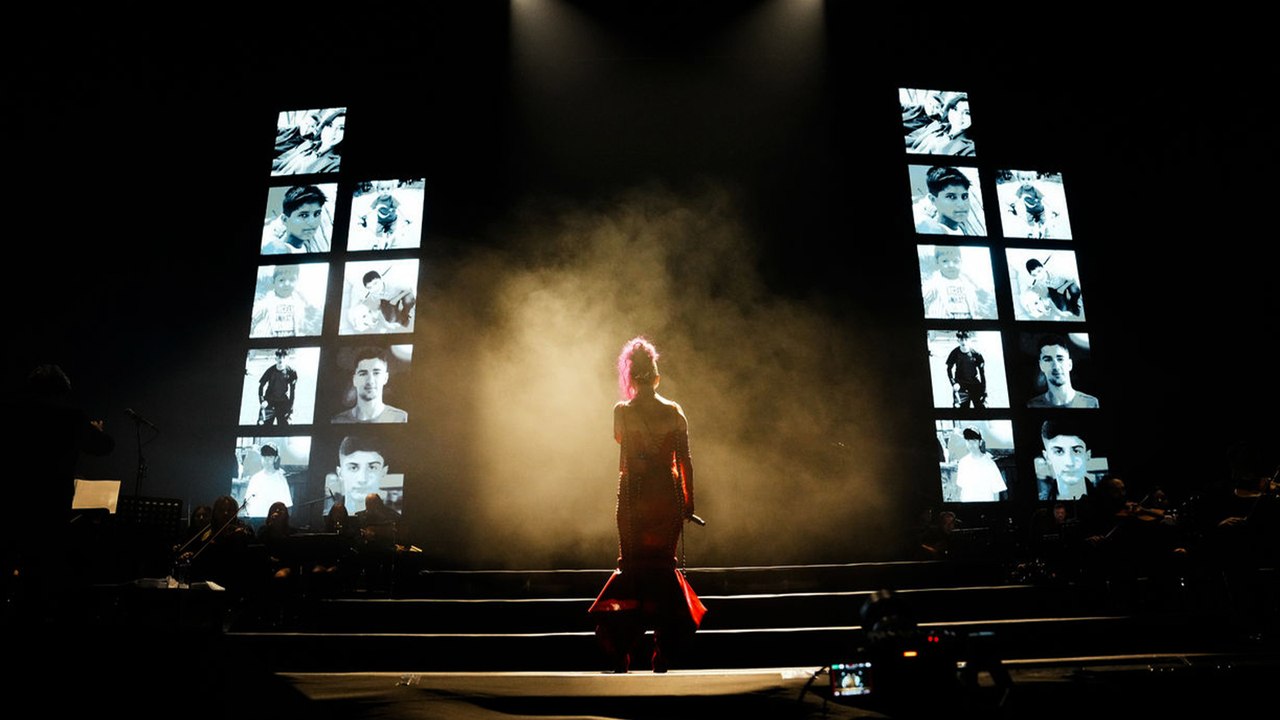 Hande Yener katledilen kadın ve çocukları andı: Unutma beni…