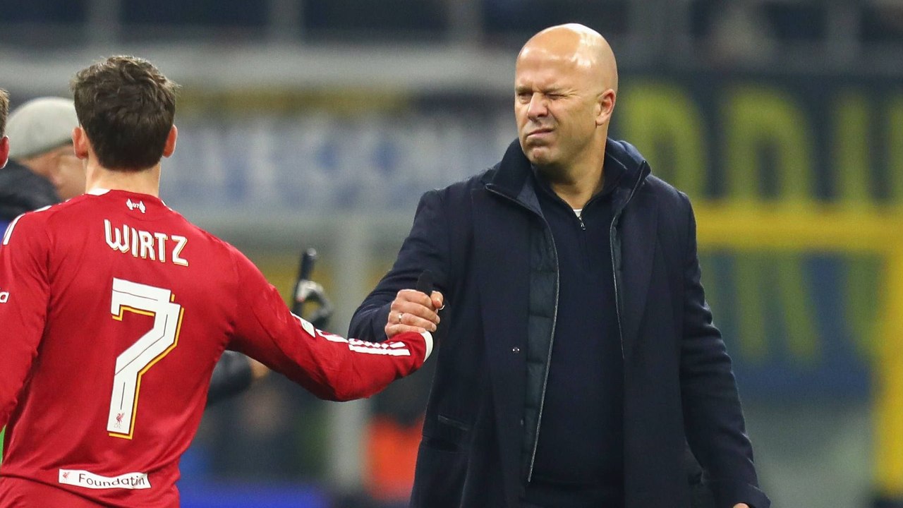 'Leider etwas Zeit gebraucht': Slot lobt Wirtz und Ekitiké