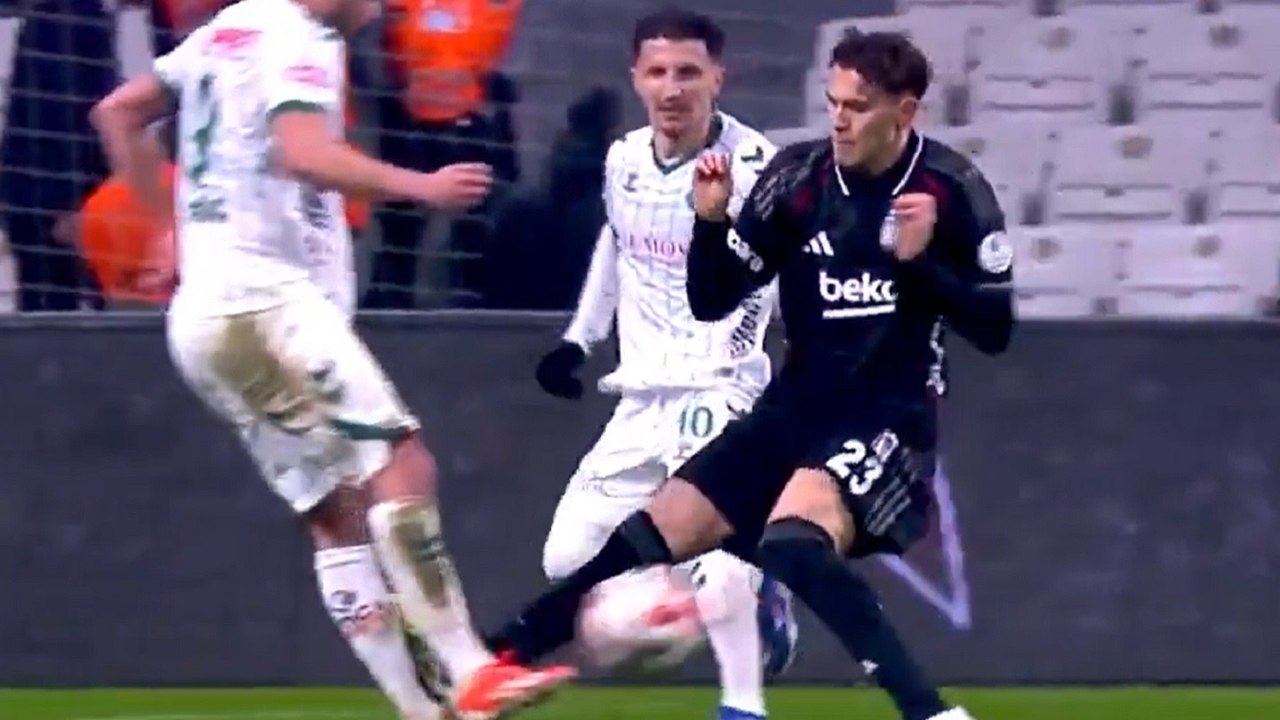 VIDEO / Asllani, l'esordio è un disastro: entrata folle e rosso dopo 6 minuti