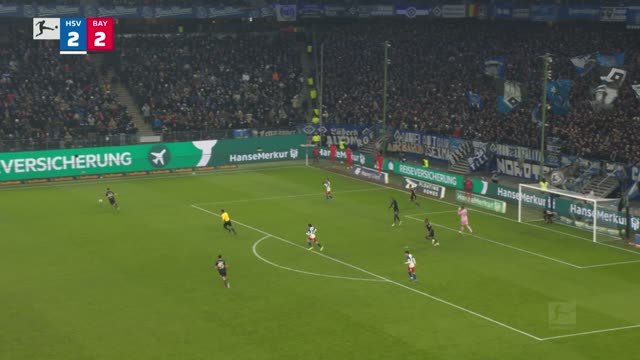 Davies' goal-line clearance salvages a point for Bayern