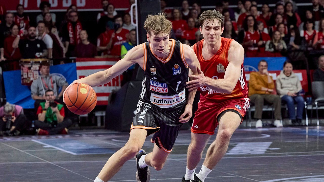 Angeführt von Jensen: Ulm dominiert Finals-Neuauflage gegen Bayern