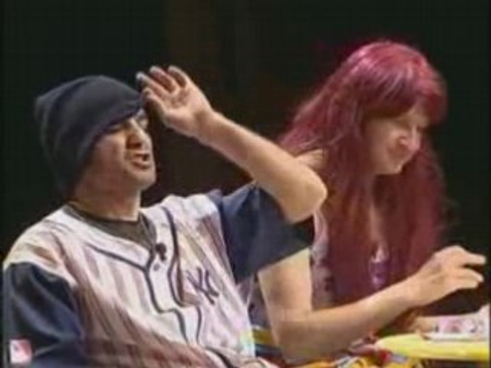 sketch spectacle comique humour sur scène