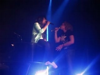 Amel Bent & Kayna Samet - Avec Le Temps