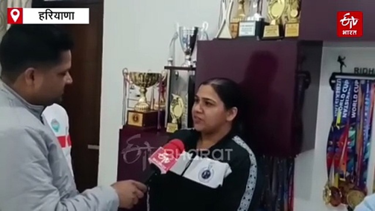 फरीदाबाद की रिद्धिमा ने रचा वर्ल्ड रिकॉर्ड, बनीं किक बॉक्सिंग में वर्ल्ड नंबर वन, बोलीं- "वर्ल्ड चैंपियनशिप में गोल्ड लाना है लक्ष्य"
