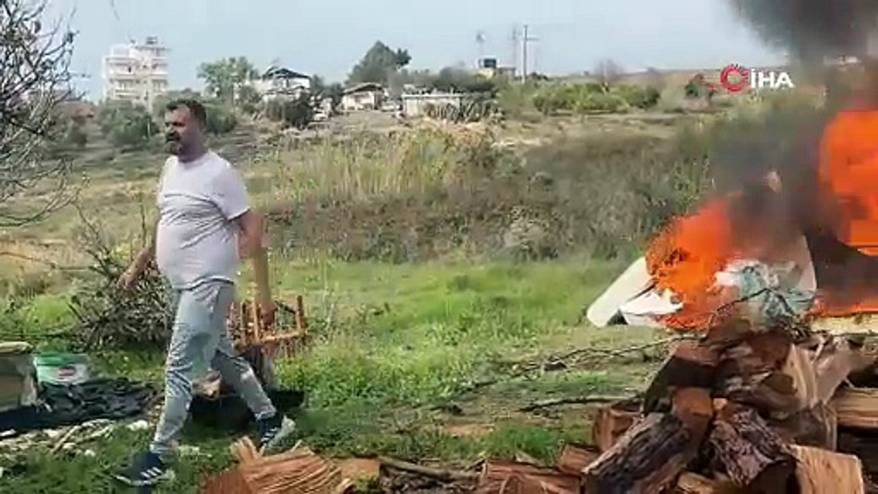 Eşyaları temiz kullanmayan personele sinirlendi, lojmandaki bütün eşyaları çıkartıp yaktı