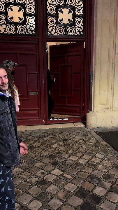 Chris Brown leaves his hotel for dinner