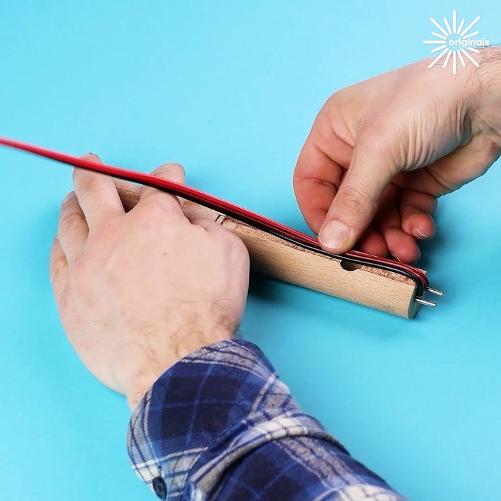 DIY hot stapler tool for seamless fixes 🔧🔨