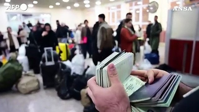 Gli iraniani fuggono in Iraq per la paura di guerra e repressione