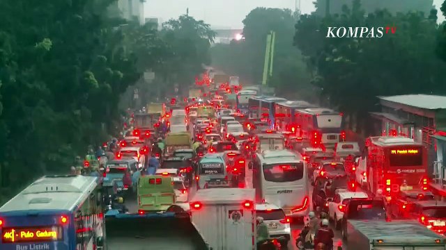 Pengamat Bongkar Akar Banjir Jakarta: Tata Ruang Gagal, Ekosistem Rusak - DIPO INVESTIGASI
