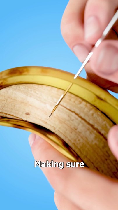 How To Slice A Banana Without Peeling It