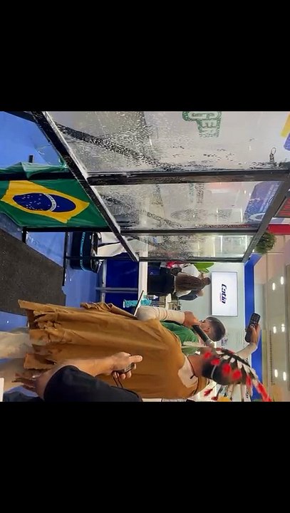 Umuaramense disputa Mundial de Limpeza de Vidros nos EUA e representa o Brasil