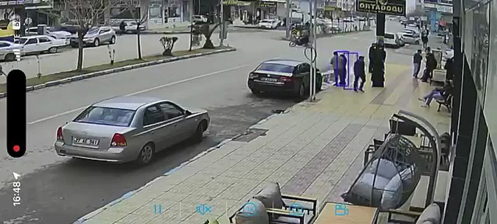 Şanlıurfa’da Korku Dolu Anlar: Motosikletli Metrelerce Sürüklendi