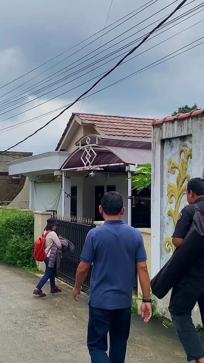 TRANS 7 mengunjungi Jas Hujan Acold