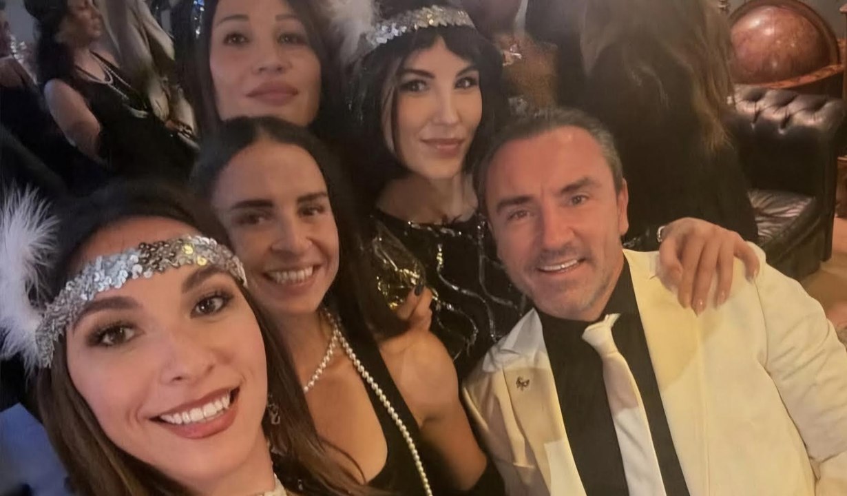 Festa top per i 50 anni di Brocchi: calcio, social, ex Milan e stile anni '20