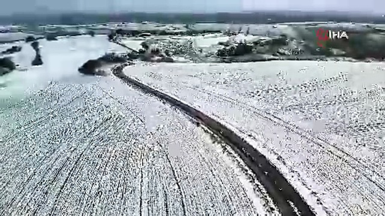 İstanbul'da kar sürprizi: Bu ilçelerde yaşayanlar yeni güne karlar altında başladı!