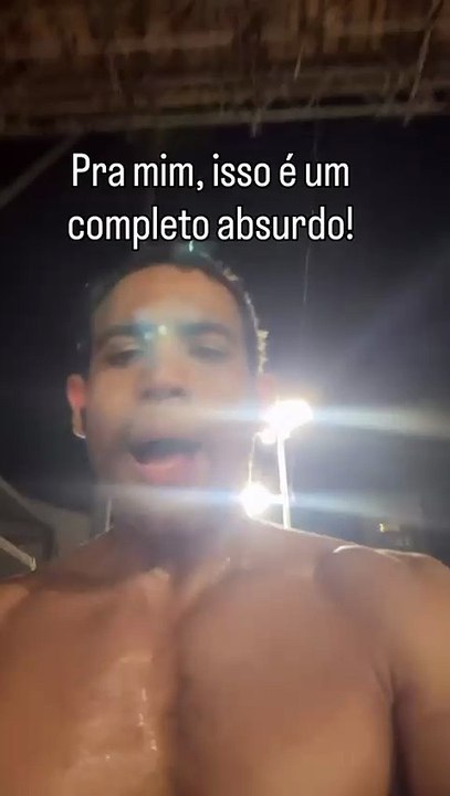 Influenciador se revolta com passarela de camarote em Salvador; veja