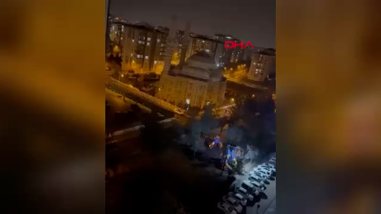 Cami hoparlöründen müzik açıp mahalleye dinlettiler