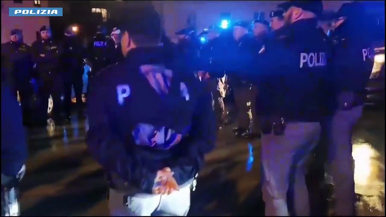Il video del blitz della polizia a Palermo contro le estorsioni e le rapine tra Borgo Nuovo e viale Michelangelo