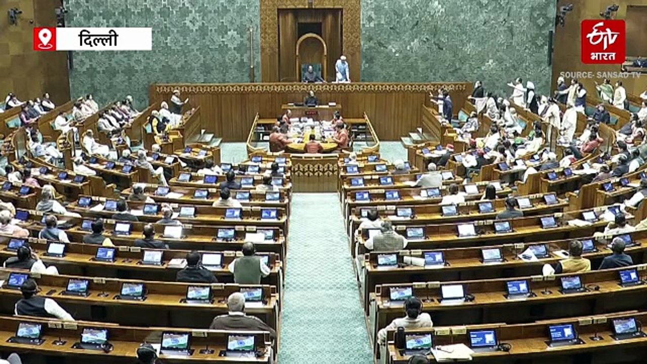 नरवणे की किताब पर लोकसभा में हंगामा, राहुल बोले, 'क्या चीन पर बोलने की अनुमति नहीं है'