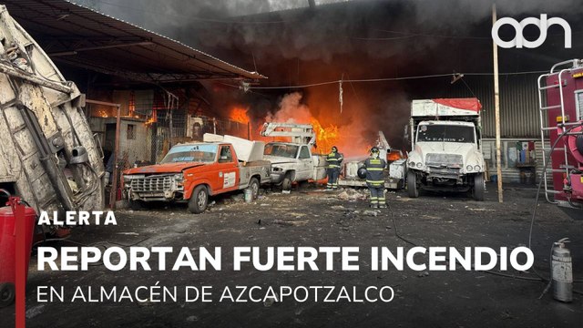 🚨¡Última Hora! Bomberos luchan para sofocar un incendio en almacen de la CDMX