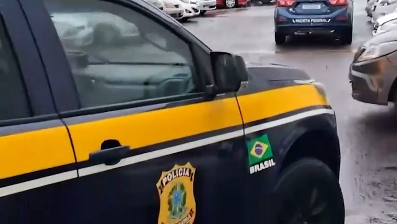 Três veículos carregados com produtos eletrônicos são apreendidos em Cascavel