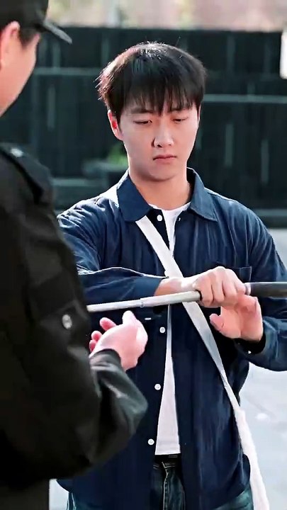 الحارس الخفي قبضة من فولاذ