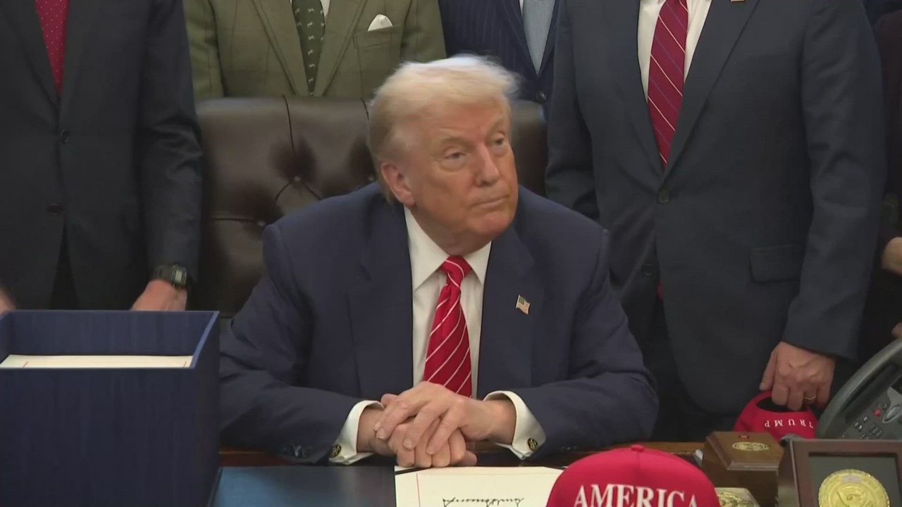 Trump Q&A Turns Explosive Over Epstein, Ukraine, ICE, and “Nationalized Elections”