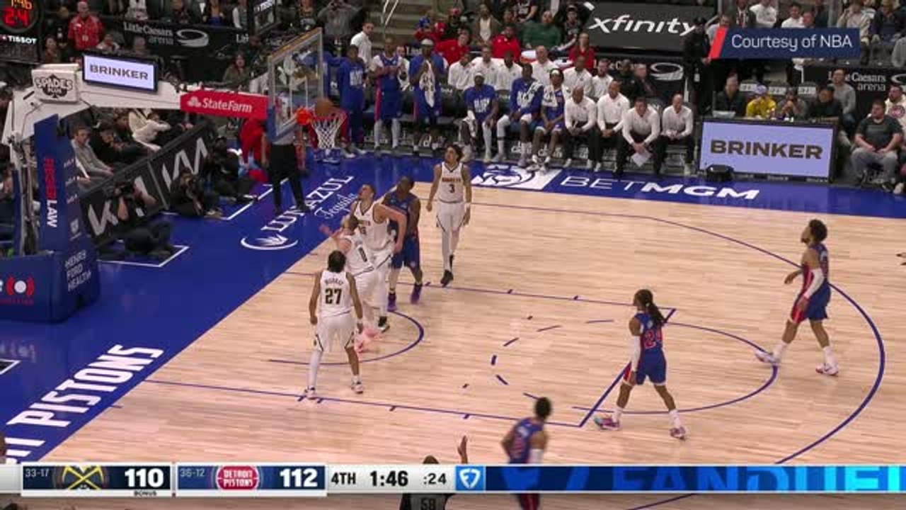 Ball takes double bounce on the rim as Harris gets three