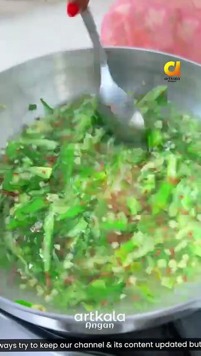 Hair growth goals 🌱! Whipped up a potent hair spray