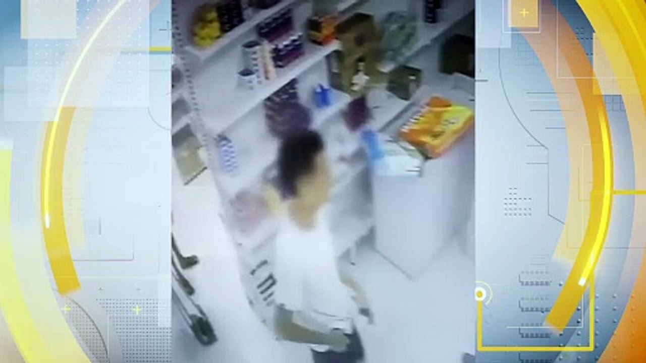 Assaltos consecutivos em Olinda: Dupla armada rouba farmácia e casal em moto - Flagrantes em câmeras de segurança