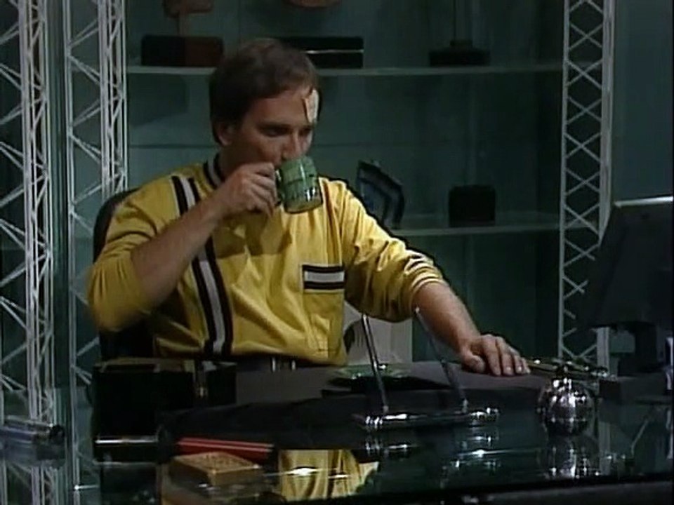 Jupiter Moon - 081 Brelan stops Sabine selling her story about Daedalus.