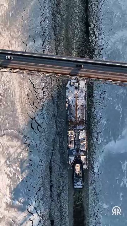 🚢 La Garde côtière américaine déploie des brise-glaces à New York.