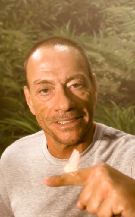Jean-Claude Van Damme : sa pub Celio Be Normal Be Aware 2026