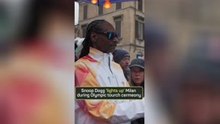 Snoop lights up Milan during torch relay