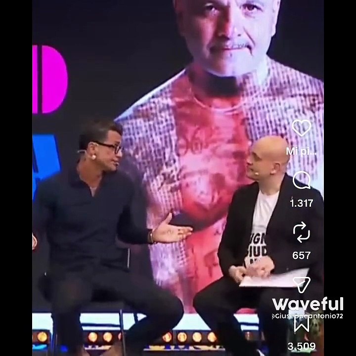 Fabrizio corona ospite in TV lancia frecciate a Gerry scotti