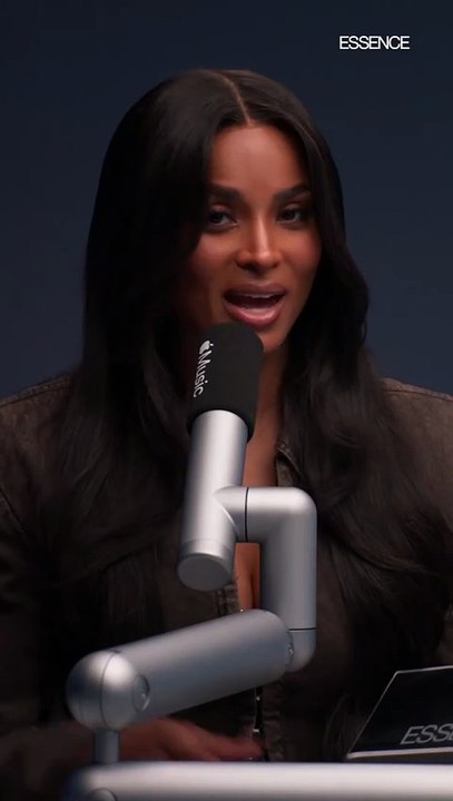 20250903 LevelUpRadio IntroLiner 16s Social ForEssence H264 9x16 V4