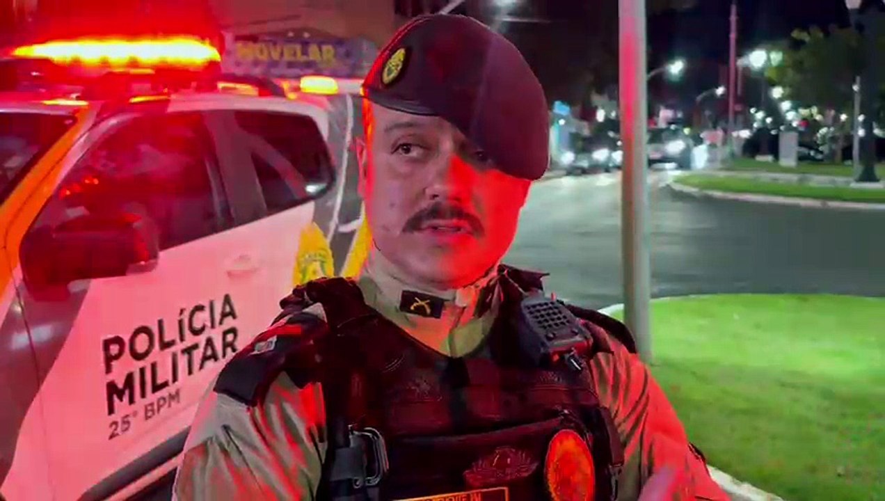 Ocupantes de moto ficam feridos após colisão com carro e patinete no centro de Umuarama
