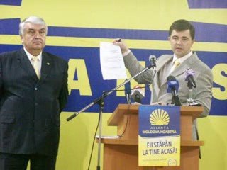 Conferinta de presa pe final de campanie a lui S. Urechean