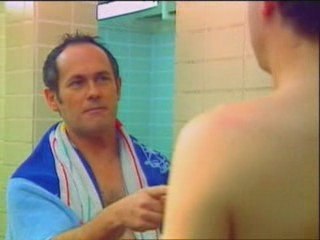 HUMAN BEHAVIOUR: EN LAS DUCHAS