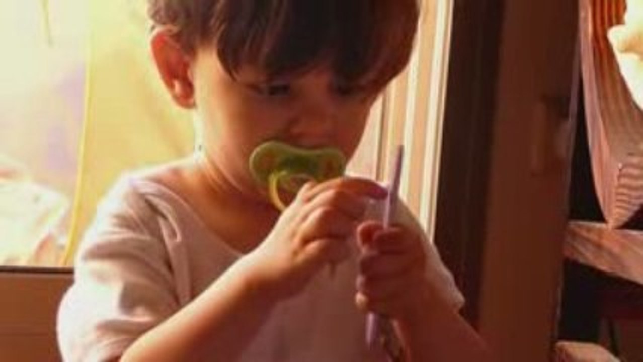 Arthur aime les manucures