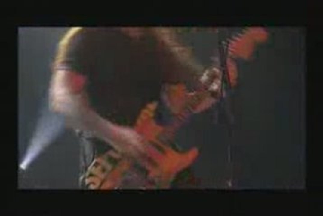 Sepultura - Roots Bloody Roots live in São Paulo