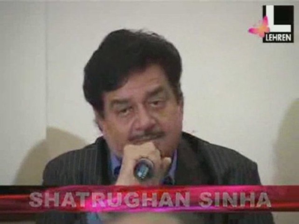 Bollywood come together for flood relief