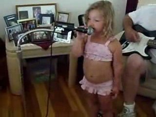 Ariel singing with Pappa