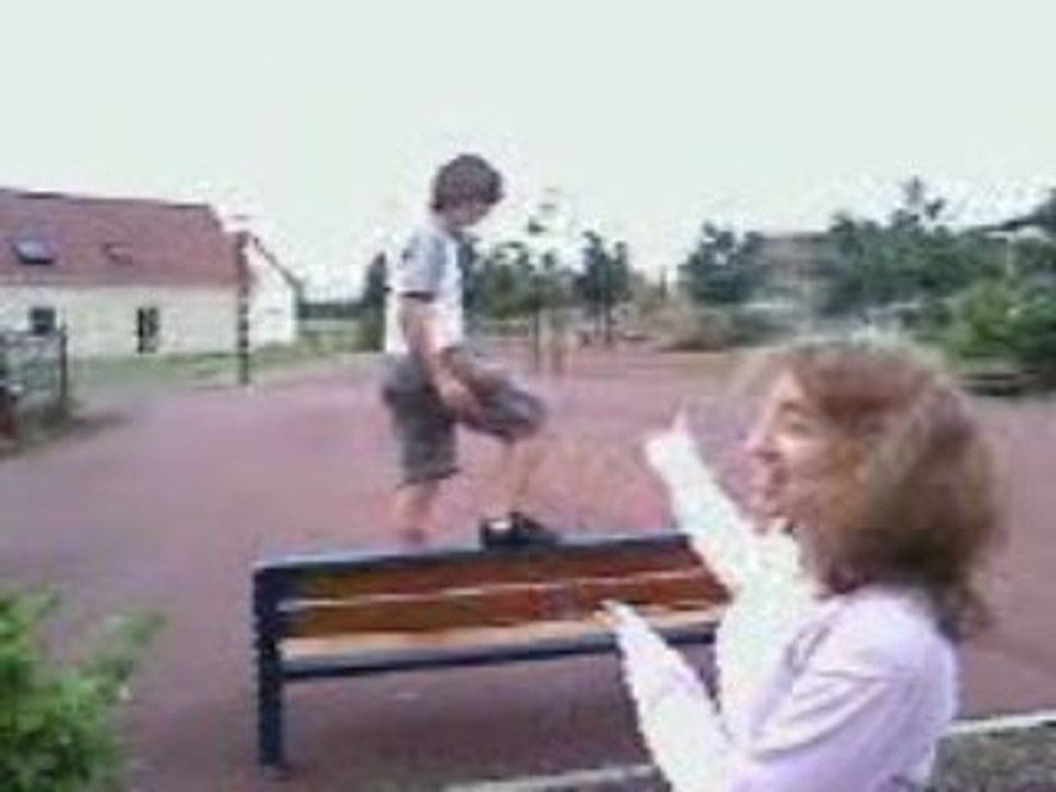 Charlie avec son saletaut mdr ^^