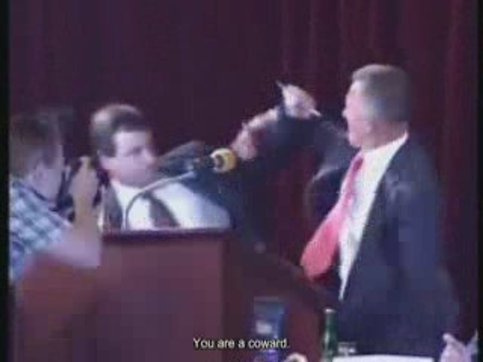 Le premier ministre tchèque met une baffe à son ministre